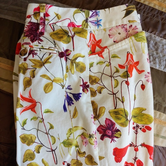 NWOT Floral Mid-Rise, Straight-Leg, Cropped Chinos - Picture 2 of 5